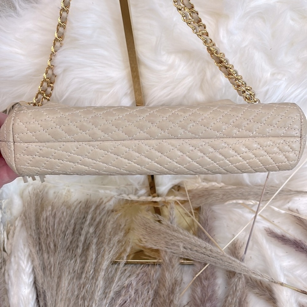 EUC Bally - Vintage Cream Diamond Quilted Leather Convertible Shoulder Purse‌‌ - Picture 5 of 11
